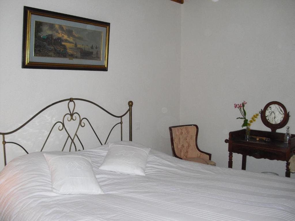 Chambres D'Hotes Les Terrasses De Cailla Room photo